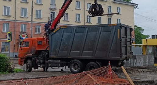 Ломовоз Услуги ломовозов от 2500 руб/час за смену взять в аренду, заказать, цены, услуги - Кириллов