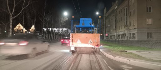 Уборка улиц и дорог спецтехникой и дорожными уборочными машинами стоимость услуг и где заказать - Волгоград